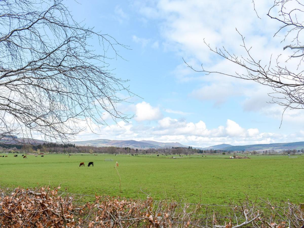 Ukc6715 - Haughton Holiday Home Bridge of Alford Exteriér fotografie